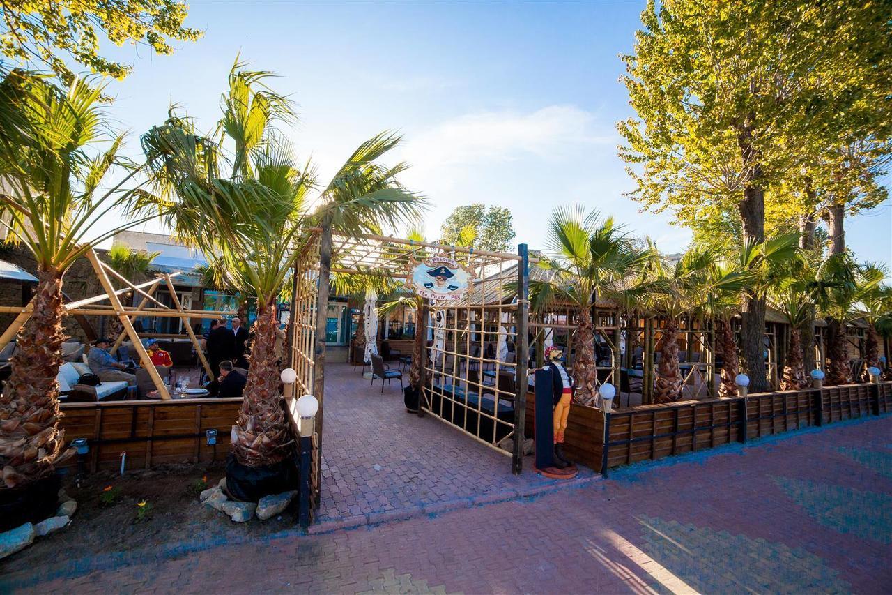 מאמאיה Pirates Resort מראה חיצוני תמונה